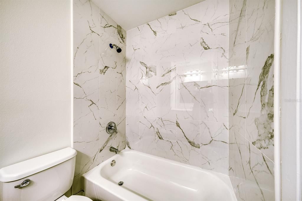 В аренду: $1,700 (2 спален, 2 ванн, 6430 Квадратных фут)