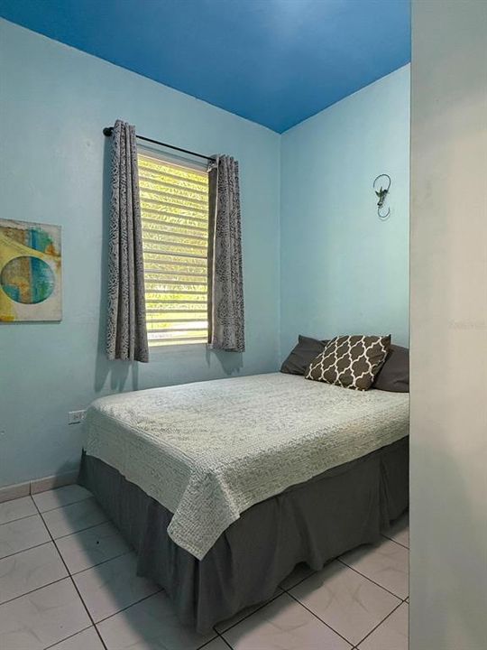 En Venta: $425,000 (3 camas, 2 baños, 1003 Pies cuadrados)