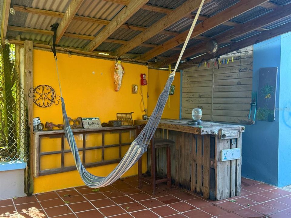 En Venta: $425,000 (3 camas, 2 baños, 1003 Pies cuadrados)