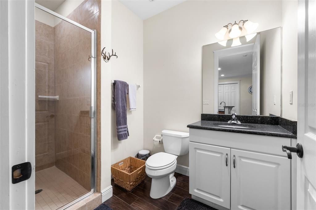 Activo con contrato: $339,000 (2 camas, 2 baños, 1130 Pies cuadrados)