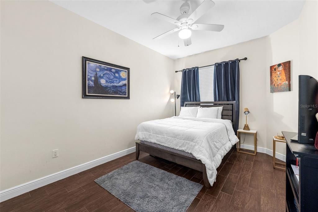 Activo con contrato: $339,000 (2 camas, 2 baños, 1130 Pies cuadrados)