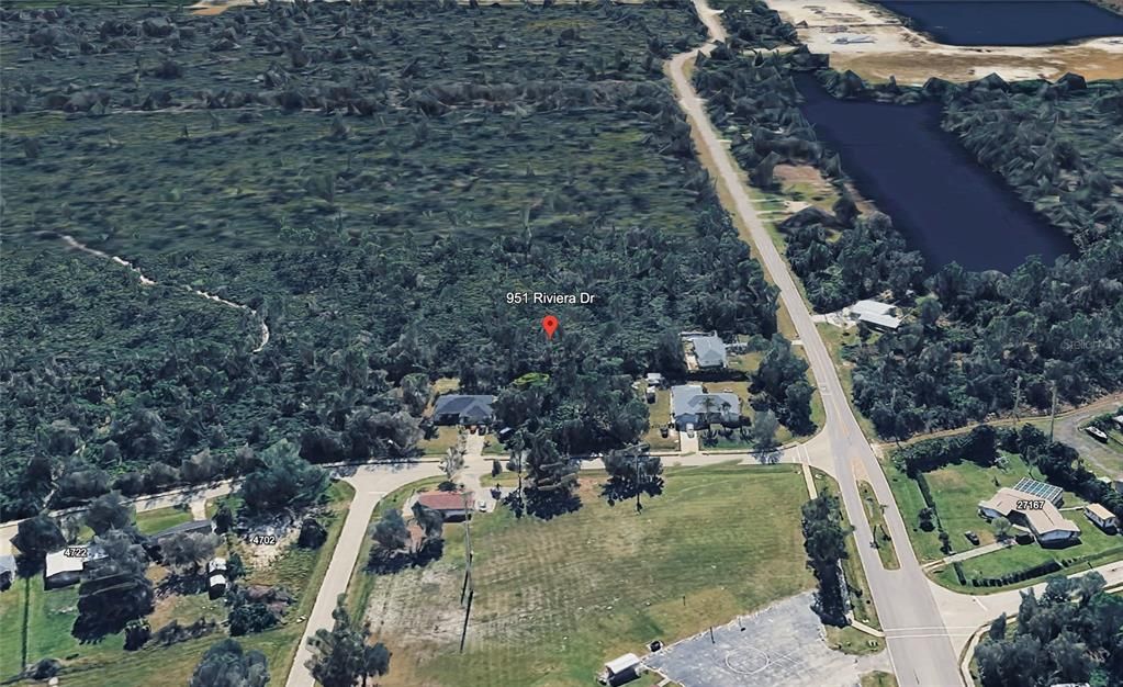En Venta: $8,500 (0.23 acres)