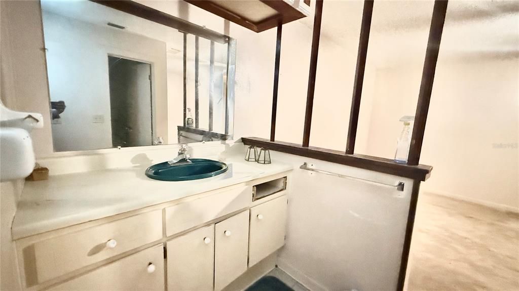 На продажу: $265,000 (3 спален, 2 ванн, 1678 Квадратных фут)