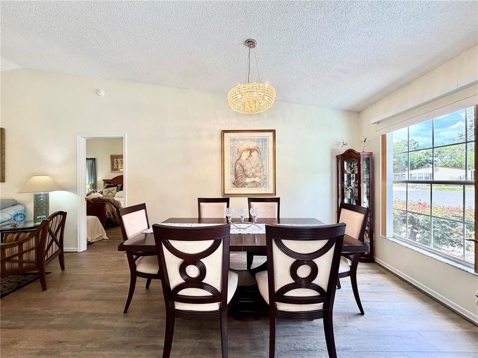 En Venta: $235,000 (2 camas, 2 baños, 1457 Pies cuadrados)