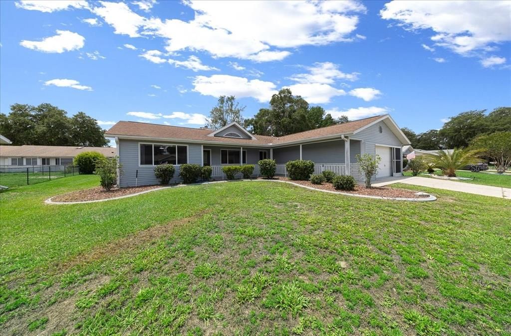 For Sale: $259,999 (3 beds, 2 baths, 1968 Square Feet)