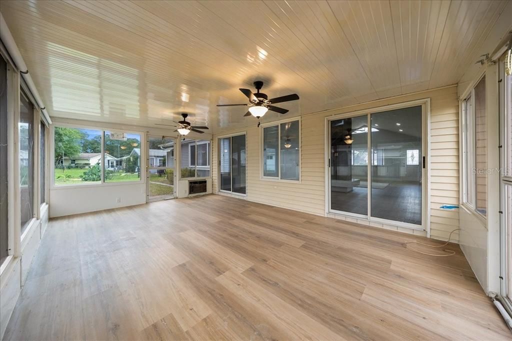 For Sale: $259,999 (3 beds, 2 baths, 1968 Square Feet)