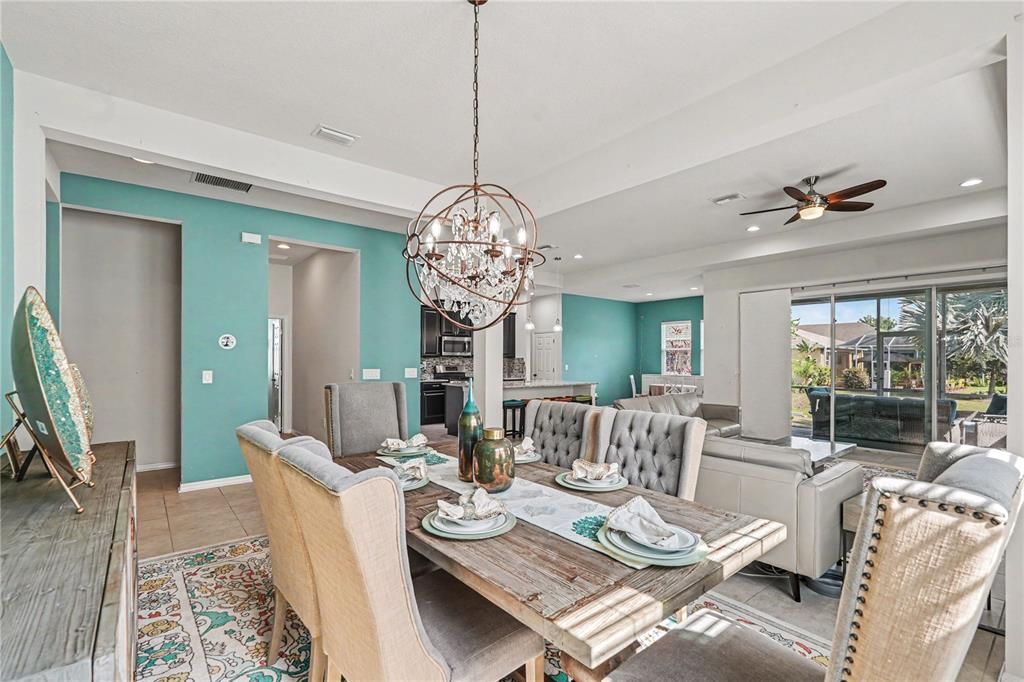 En Venta: $516,900 (4 camas, 3 baños, 2506 Pies cuadrados)