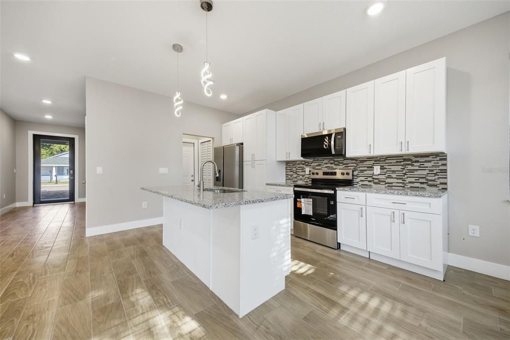 For Sale: $410,000 (3 beds, 2 baths, 1590 Square Feet)