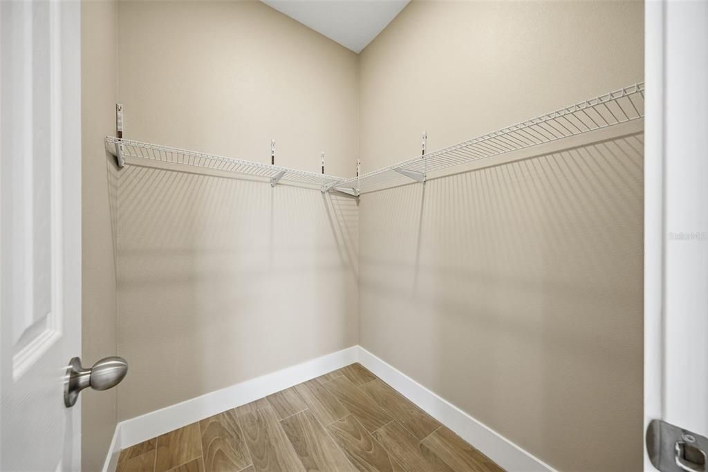 For Sale: $410,000 (3 beds, 2 baths, 1590 Square Feet)