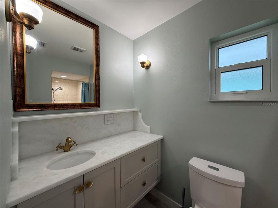 Active With Contract: $2,800 (3 beds, 3 baths, 1595 Square Feet)