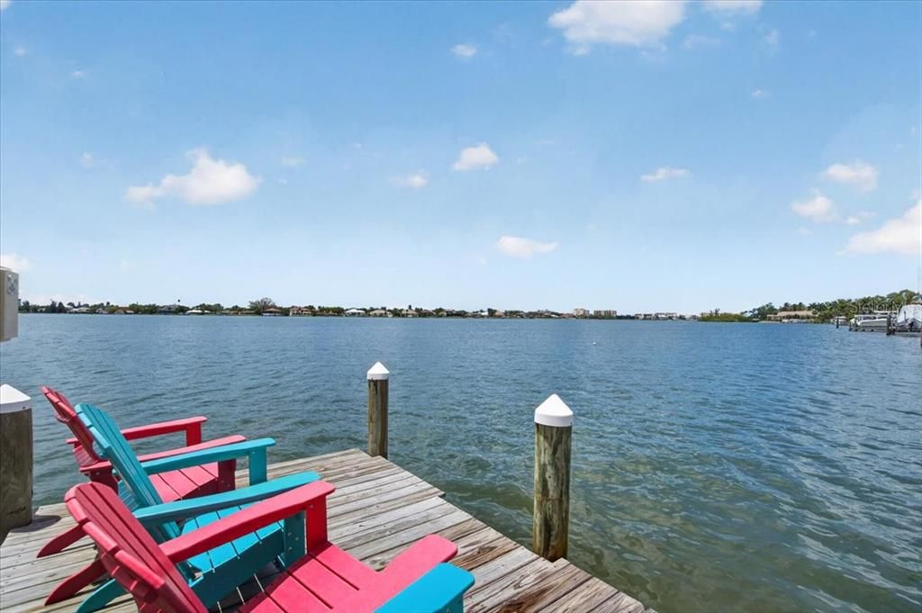 For Sale: $1,900,000 (3 beds, 2 baths, 1689 Square Feet)