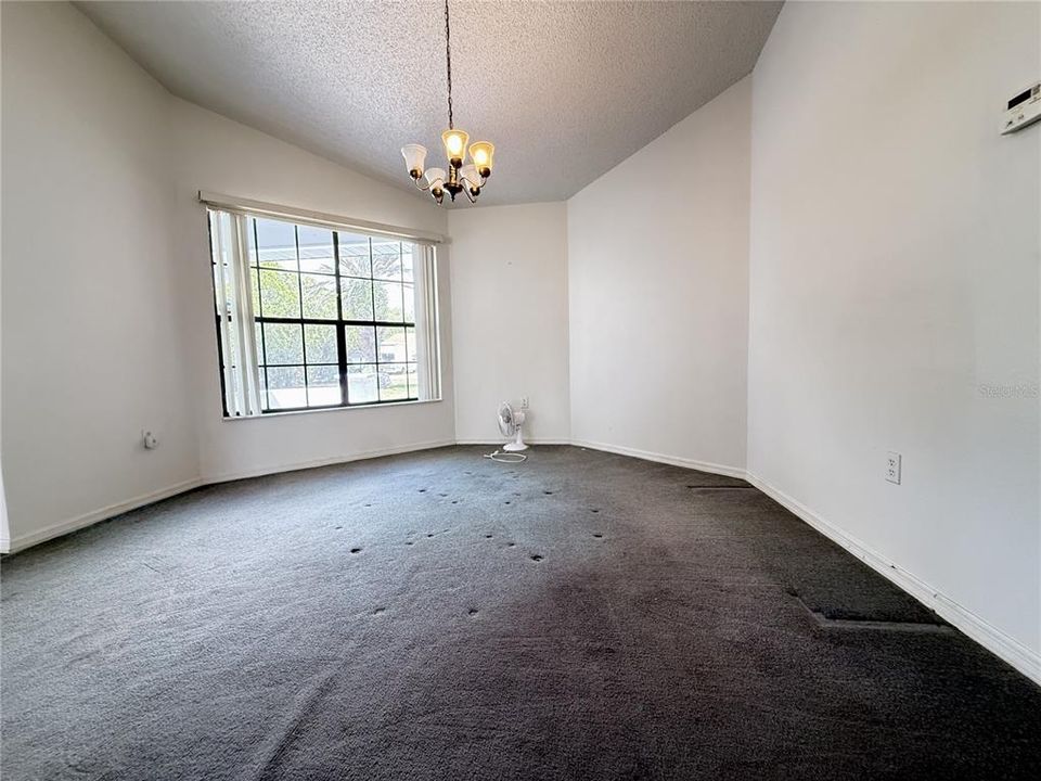 Active With Contract: $210,000 (2 beds, 2 baths, 1478 Square Feet)