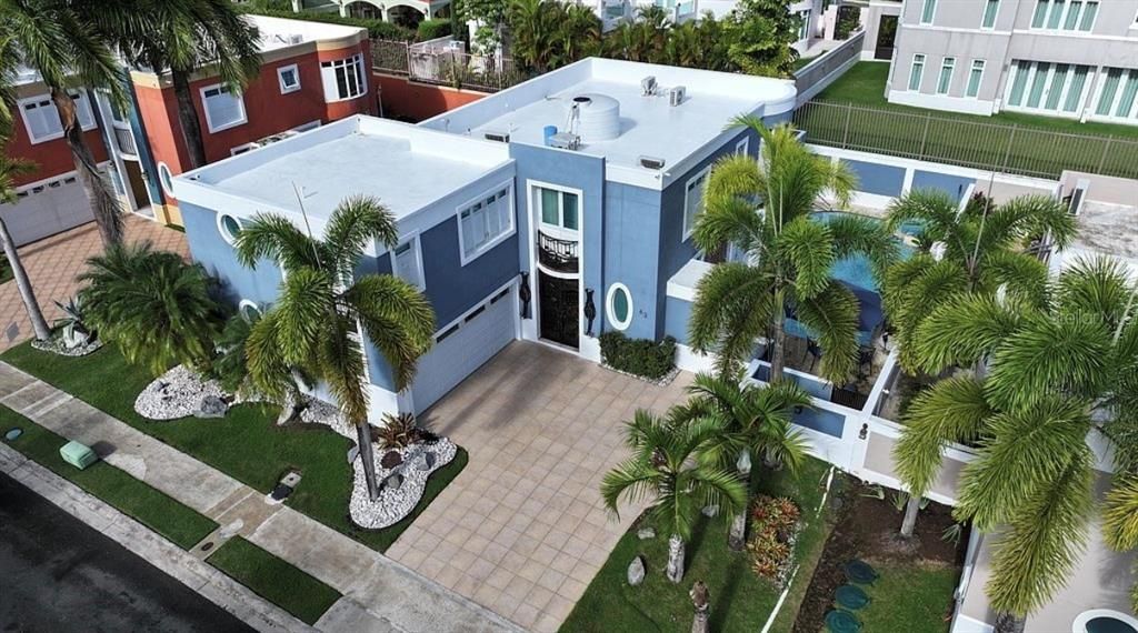 Vendido Recientemente: $605,000 (4 camas, 4 baños, 2840 Pies cuadrados)