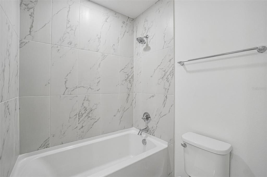 For Sale: $290,888 (3 beds, 2 baths, 1638 Square Feet)