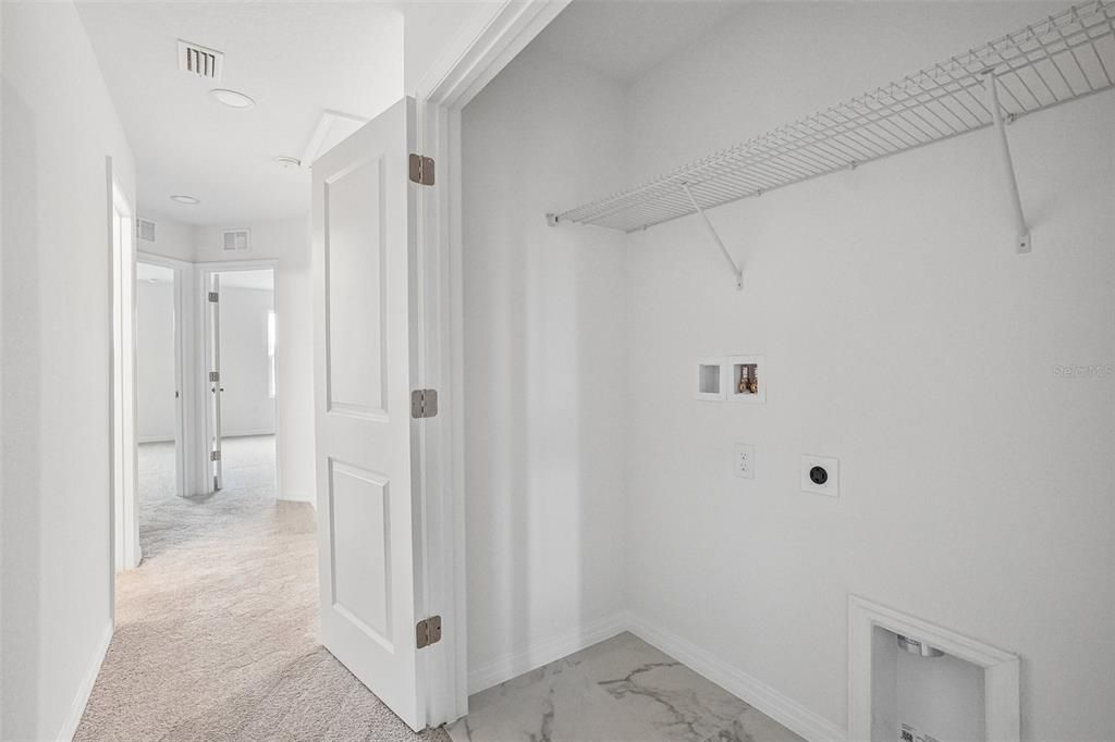 For Sale: $290,888 (3 beds, 2 baths, 1638 Square Feet)