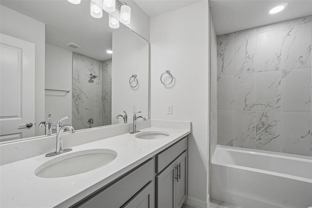 For Sale: $290,888 (3 beds, 2 baths, 1638 Square Feet)