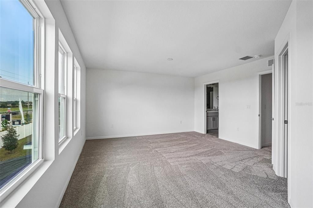 For Sale: $290,888 (3 beds, 2 baths, 1638 Square Feet)