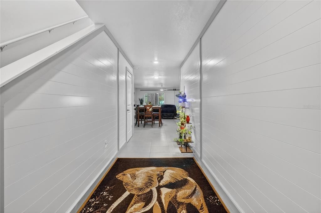 For Sale: $430,000 (5 beds, 3 baths, 2522 Square Feet)