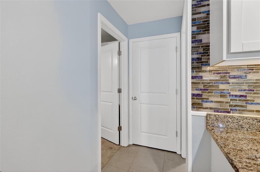 For Sale: $430,000 (5 beds, 3 baths, 2522 Square Feet)