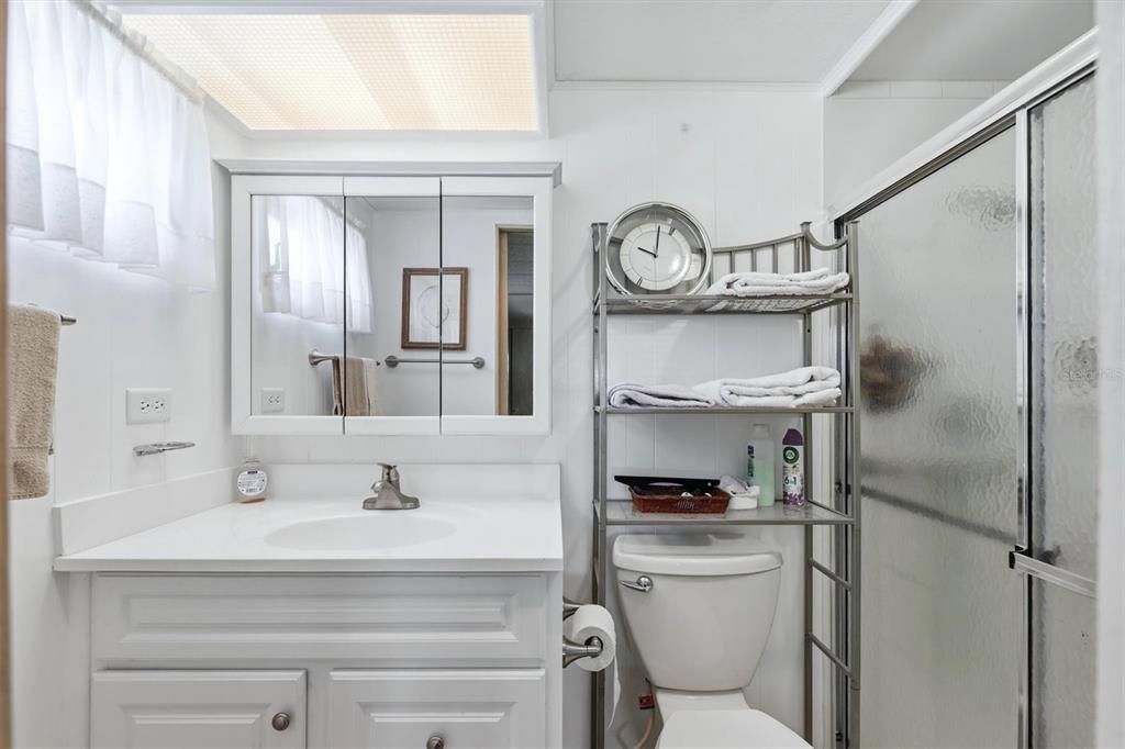 For Sale: $139,500 (2 beds, 2 baths, 800 Square Feet)