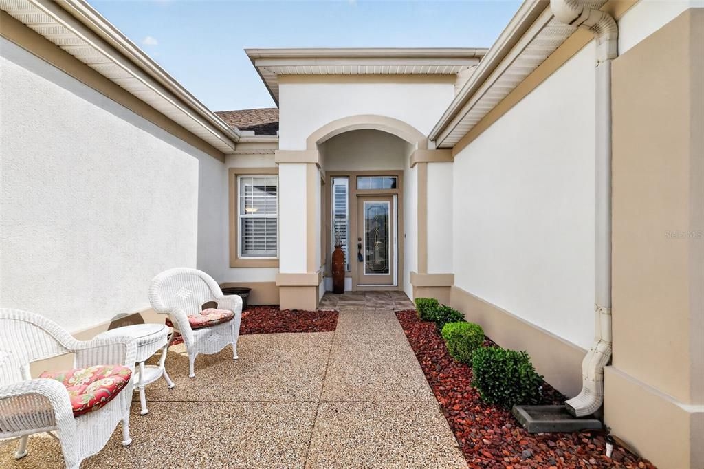 En Venta: $339,900 (2 camas, 2 baños, 1716 Pies cuadrados)