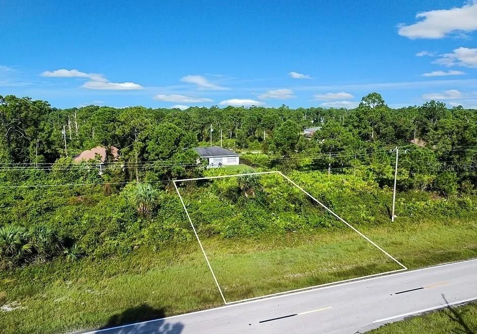 En Venta: $22,000 (0.23 acres)