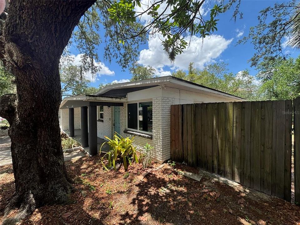 En Venta: $308,500 (4 camas, 2 baños, 1690 Pies cuadrados)