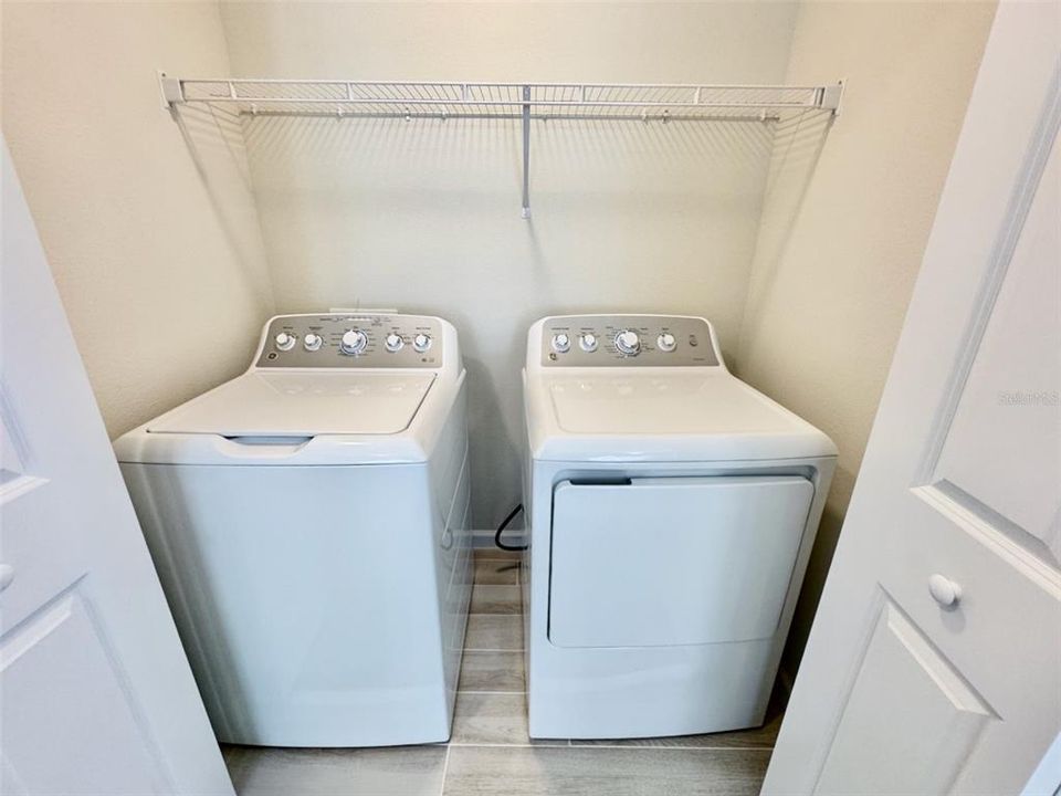 En Renta: $2,400 (4 camas, 3 baños, 1762 Pies cuadrados)