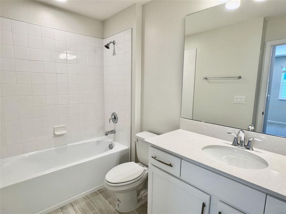 En Renta: $2,400 (4 camas, 3 baños, 1762 Pies cuadrados)