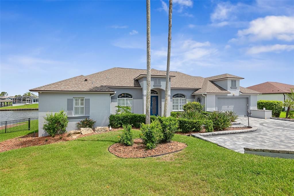 For Sale: $1,058,000 (2 beds, 3 baths, 2698 Square Feet)
