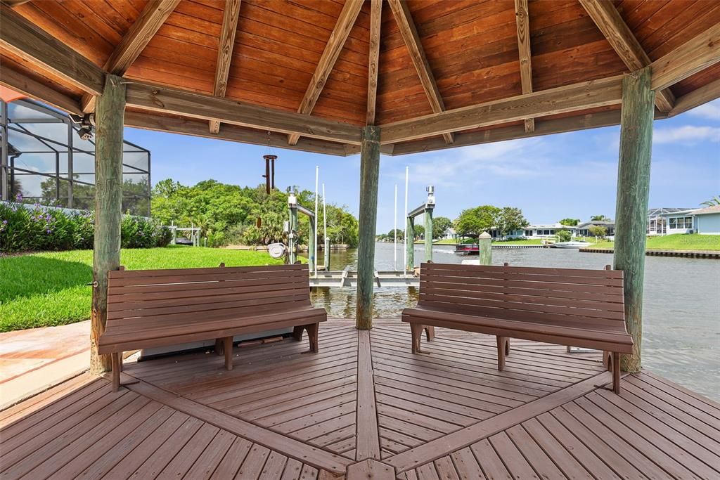 For Sale: $1,058,000 (2 beds, 3 baths, 2698 Square Feet)