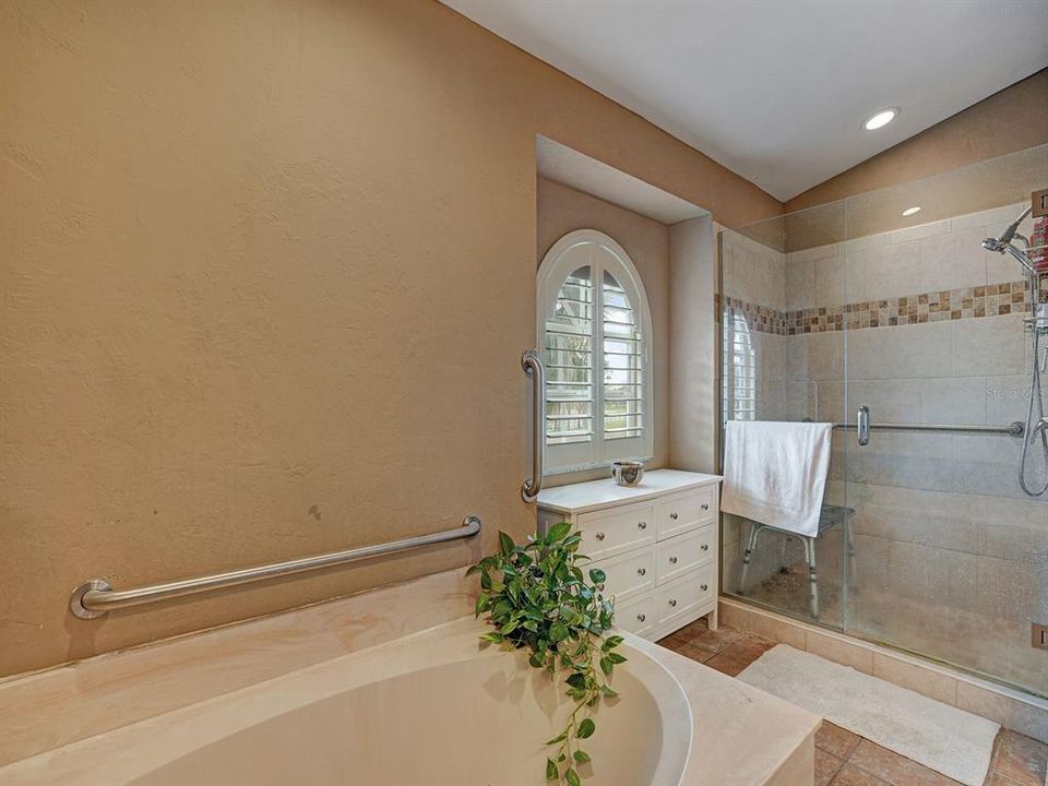 For Sale: $2,200,000 (4 beds, 3 baths, 3022 Square Feet)