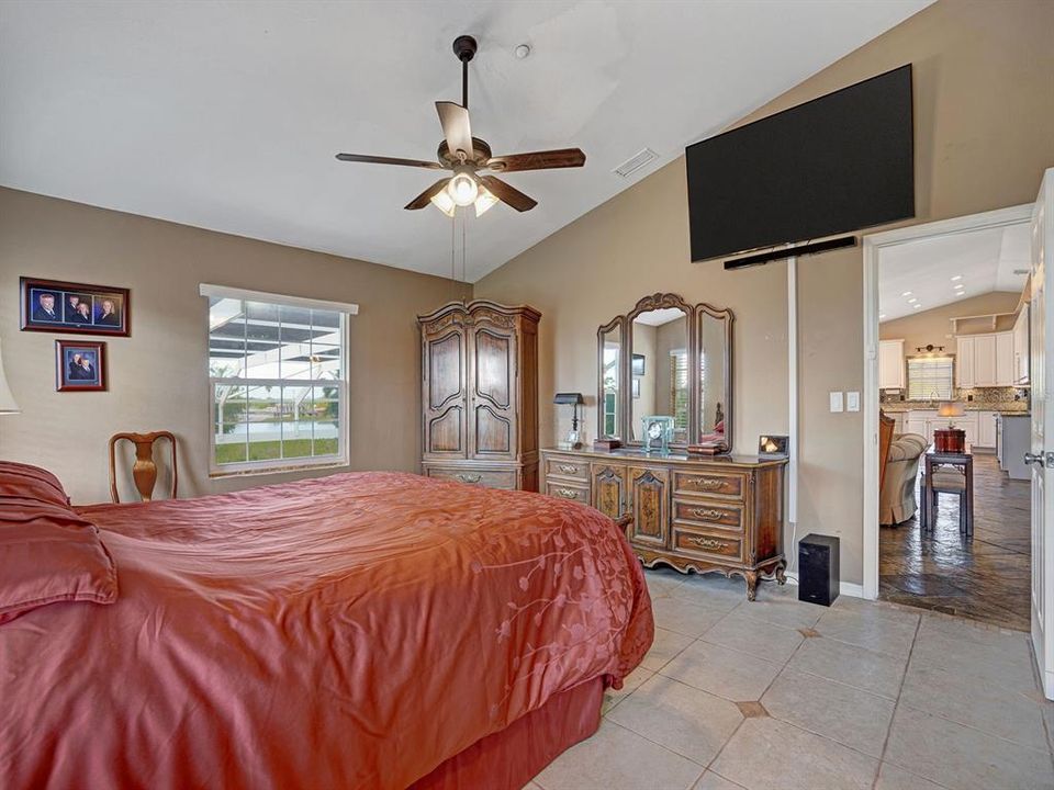 For Sale: $2,200,000 (4 beds, 3 baths, 3022 Square Feet)