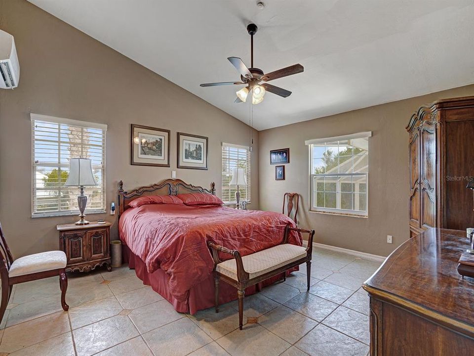 For Sale: $2,200,000 (4 beds, 3 baths, 3022 Square Feet)