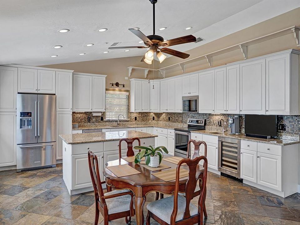 For Sale: $2,200,000 (4 beds, 3 baths, 3022 Square Feet)