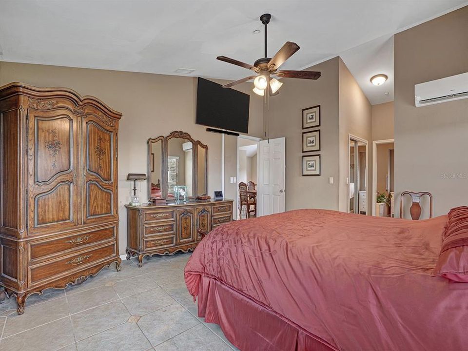 For Sale: $2,200,000 (4 beds, 3 baths, 3022 Square Feet)