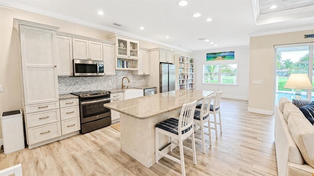 For Sale: $668,700 (3 beds, 2 baths, 1821 Square Feet)