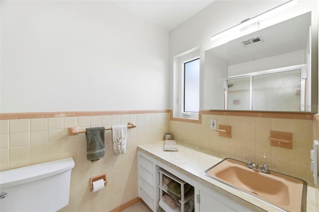 На продажу: $660,000 (2 спален, 2 ванн, 1756 Квадратных фут)