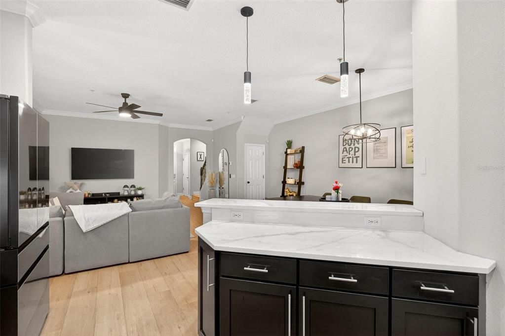 For Sale: $415,000 (3 beds, 2 baths, 1751 Square Feet)