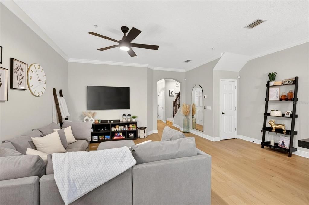 For Sale: $415,000 (3 beds, 2 baths, 1751 Square Feet)