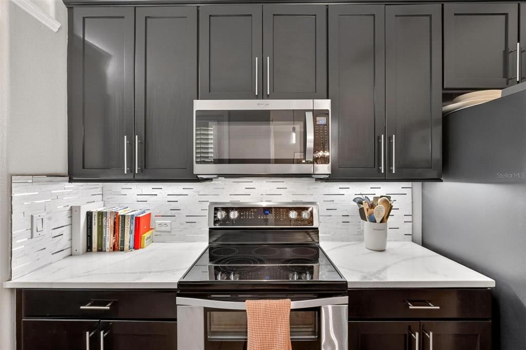 For Sale: $415,000 (3 beds, 2 baths, 1751 Square Feet)