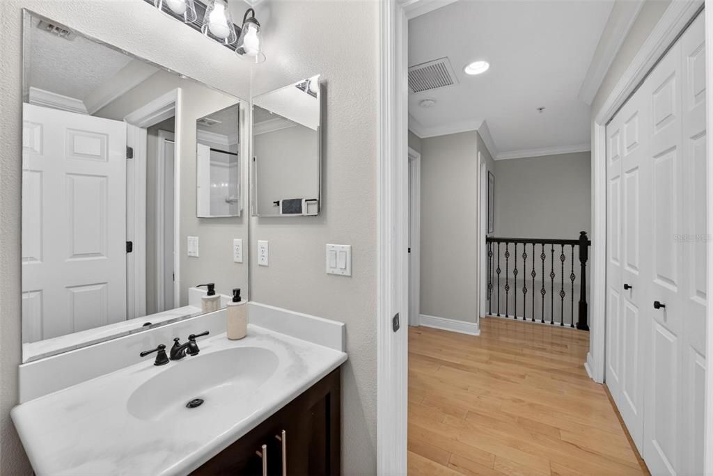 For Sale: $415,000 (3 beds, 2 baths, 1751 Square Feet)