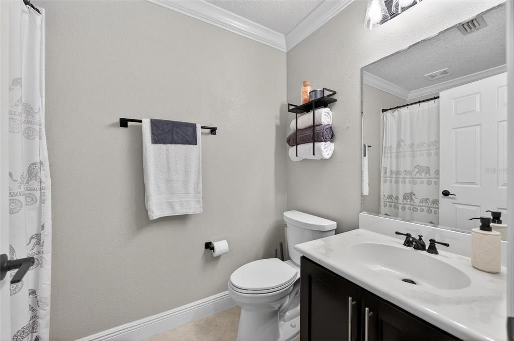 For Sale: $415,000 (3 beds, 2 baths, 1751 Square Feet)