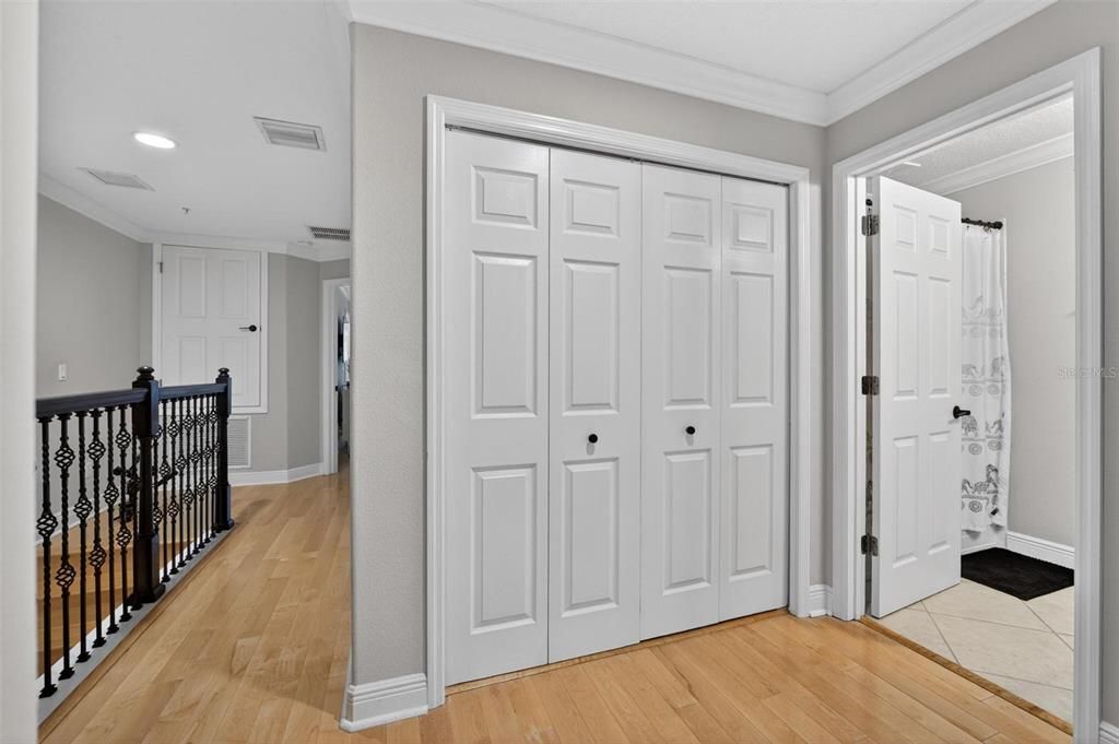 For Sale: $415,000 (3 beds, 2 baths, 1751 Square Feet)