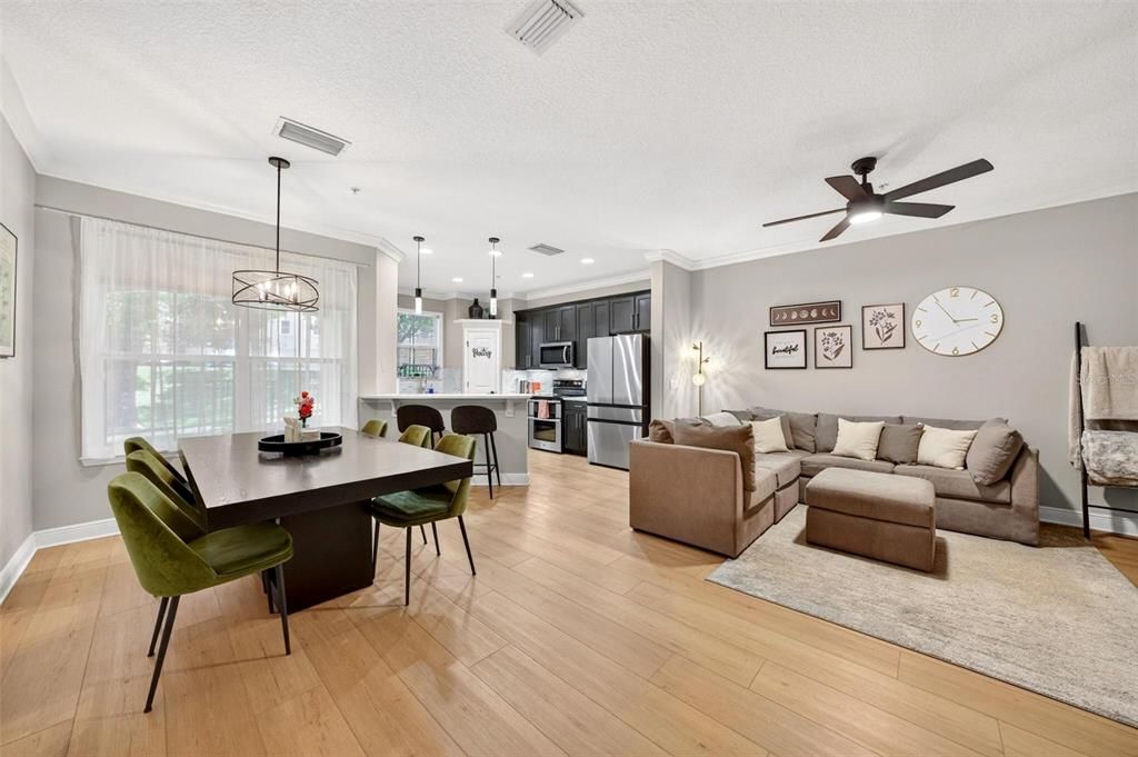 For Sale: $415,000 (3 beds, 2 baths, 1751 Square Feet)