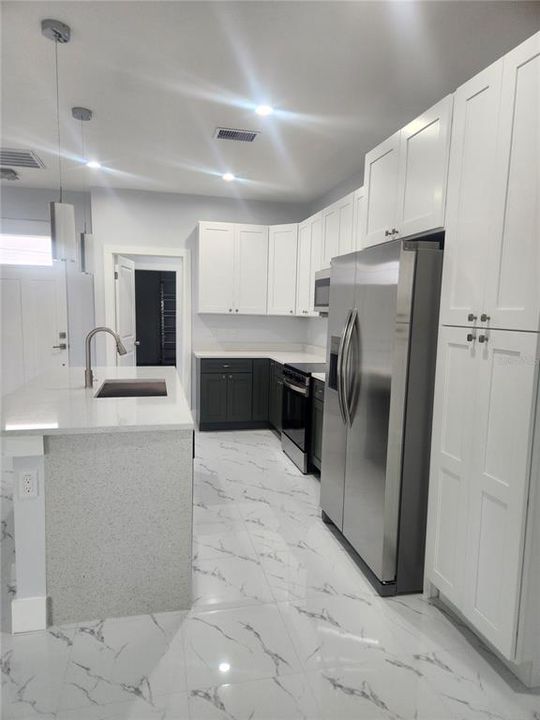For Sale: $359,900 (4 beds, 2 baths, 1585 Square Feet)