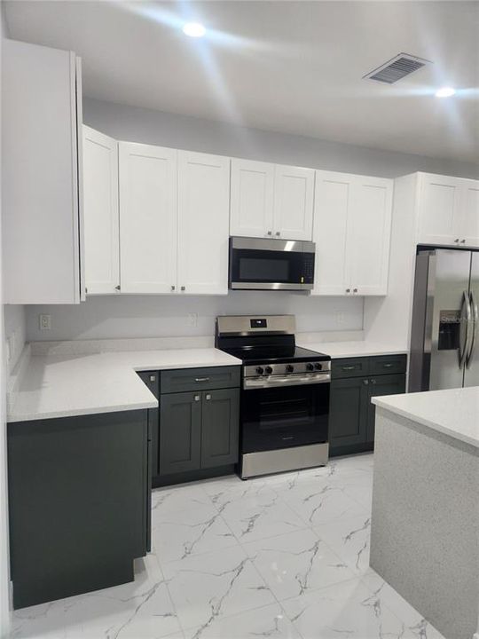 For Sale: $359,900 (4 beds, 2 baths, 1585 Square Feet)
