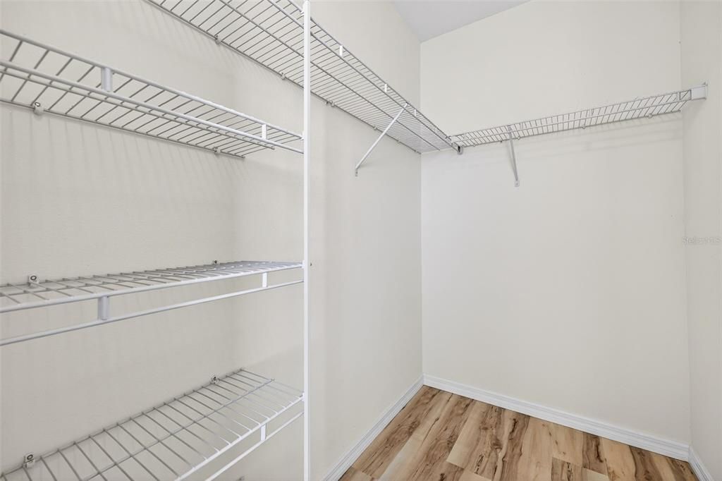 For Rent: $2,250 (3 beds, 2 baths, 1822 Square Feet)