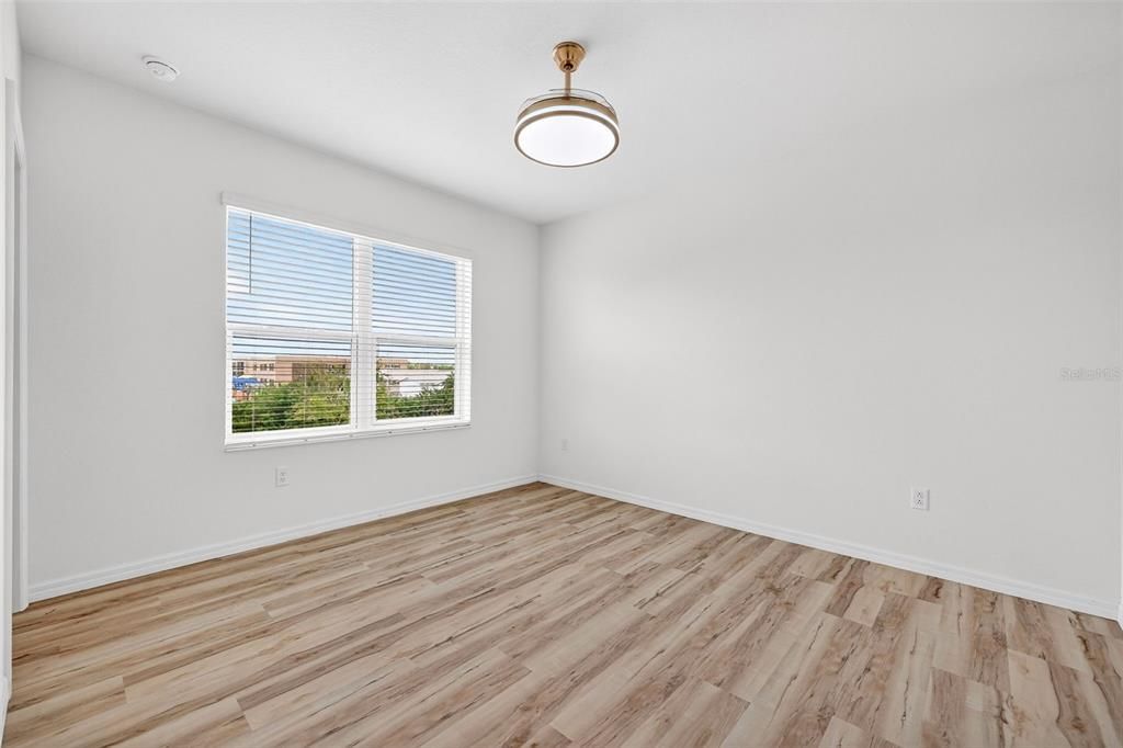 For Rent: $2,250 (3 beds, 2 baths, 1822 Square Feet)