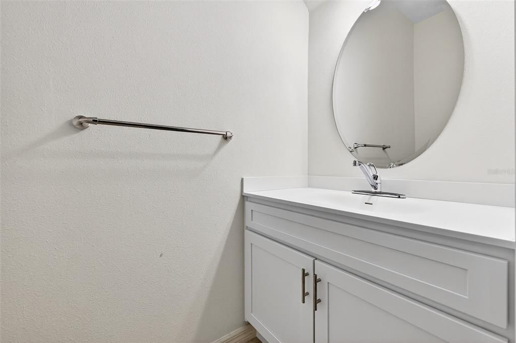 For Rent: $2,250 (3 beds, 2 baths, 1822 Square Feet)